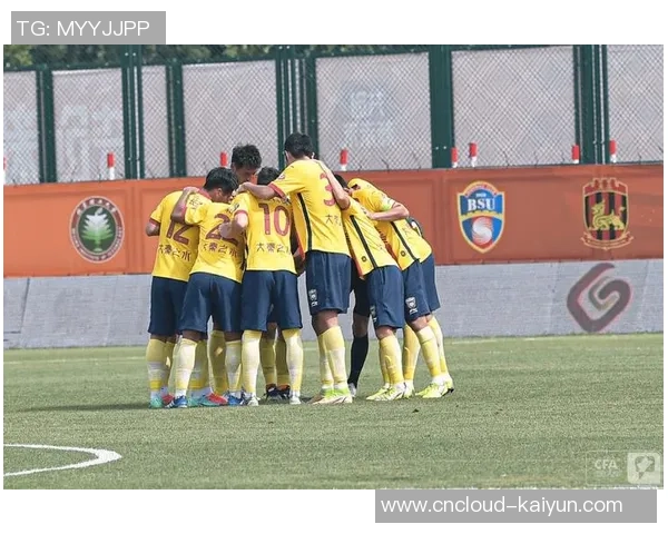 德里迪纳摩迎战普纳城争夺联赛关键三分的激烈对决 德里迪纳摩迎战普纳城争夺联赛关键三分的激烈对决